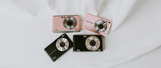 De Compact Camera: Van Innovatieve Uitvinding tot Moderne Must-have